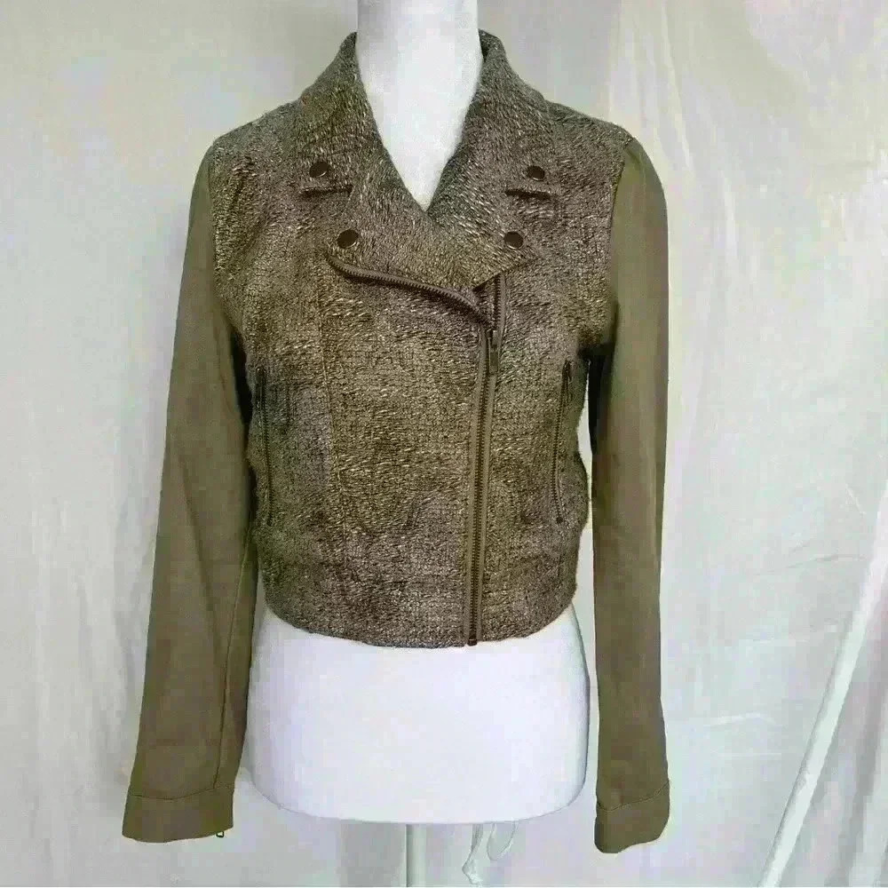 MinkPink olive, tan and metallic lined jacket with zipper detail. - Picture 5 of 16